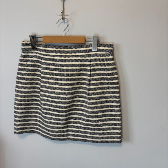J. Crew Women's Blue & Cream Striped Mini Skirt, SZ 8 - Picture 7 of 9